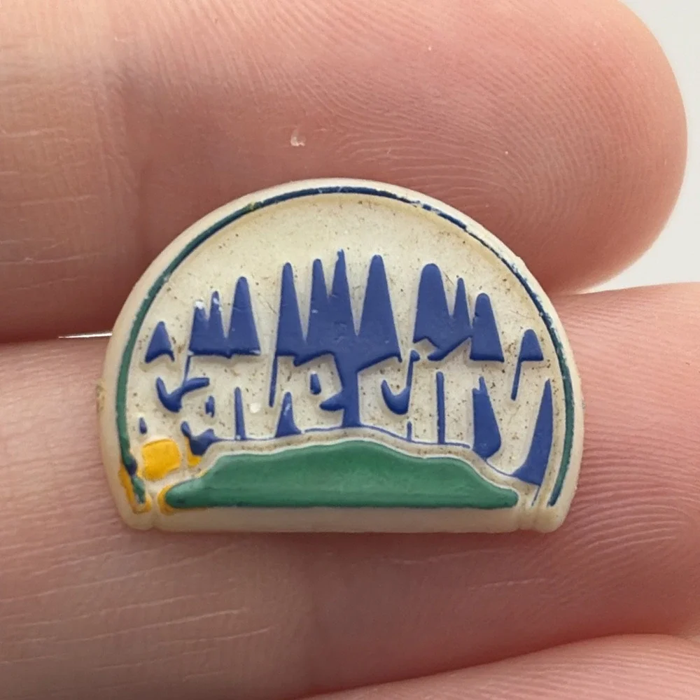 Cave City Mammoth Cave National Park Kentucky Plastic Lapel‎ Hat Pin